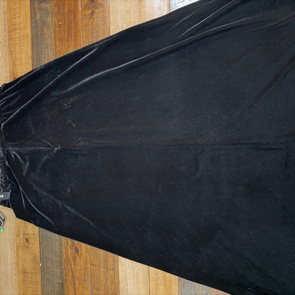 Alex Evenings Black Velvet Maxi Skirt - Picture 4 of 4